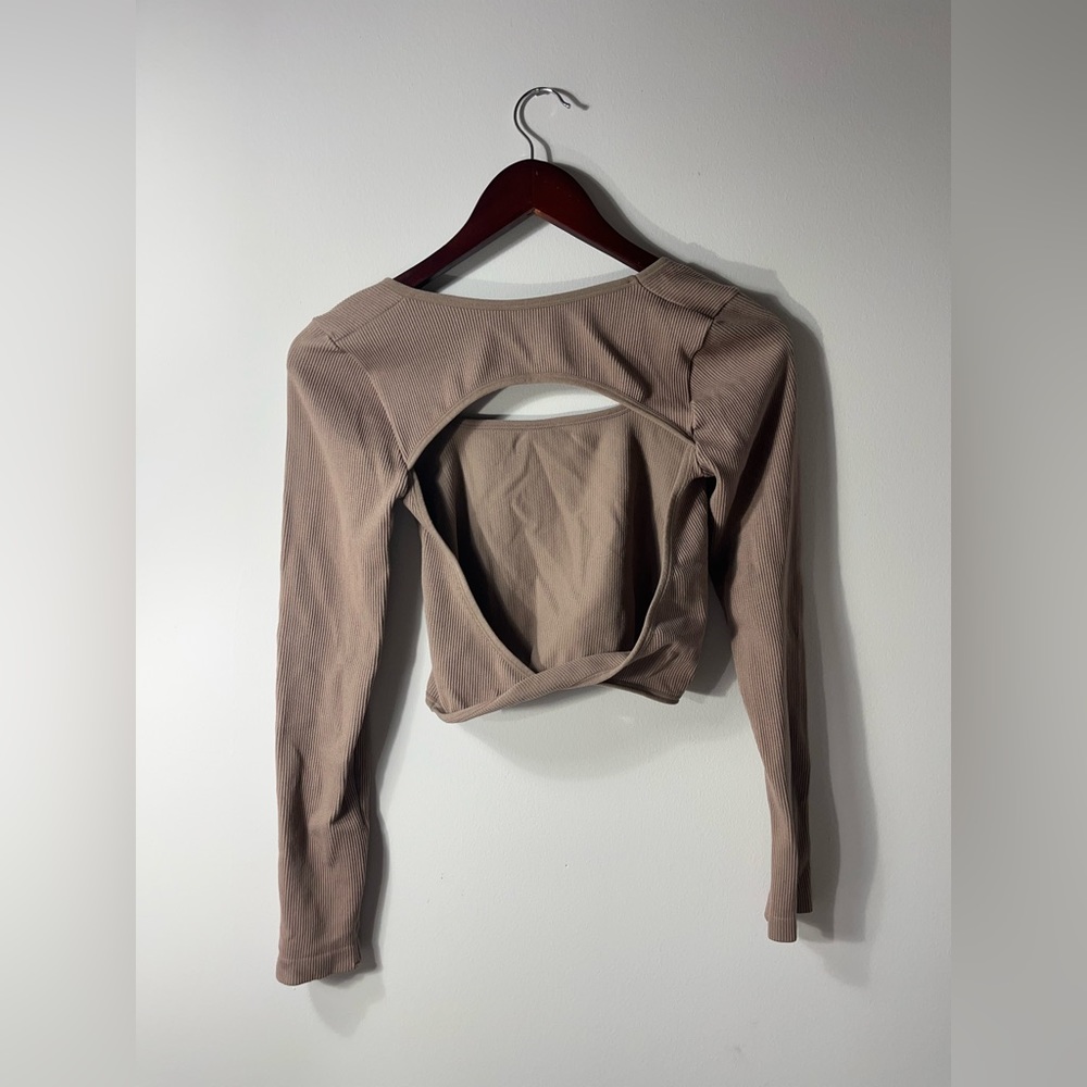 Top - Picture 2 of 2